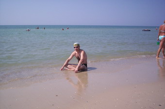 А это уже я на Чёрном море в июле 2006г.